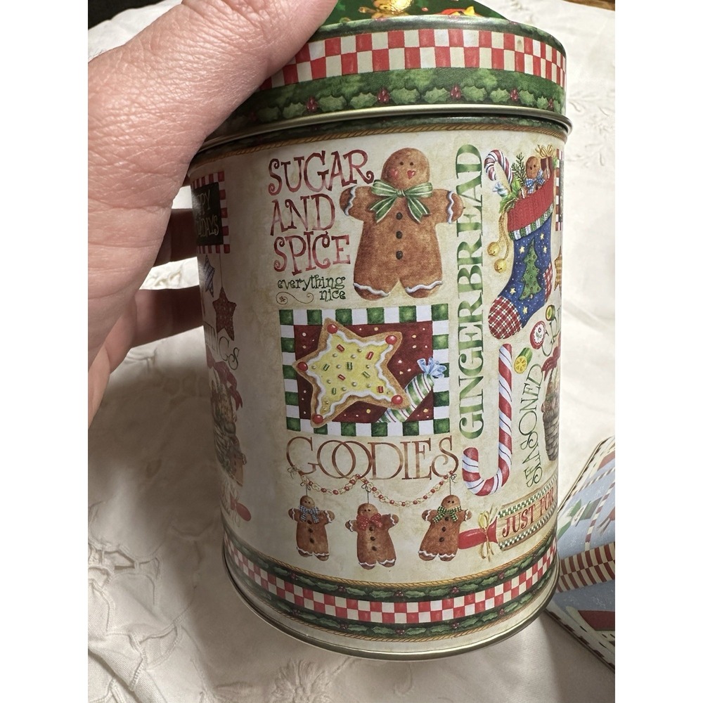 Vintage Christmas Tin Lot Of 4 - Snowmen, Bear Family, Gingerbread, Santa, Gifts - Picture 7 of 10